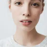 pomulos-planos Pómulos planos