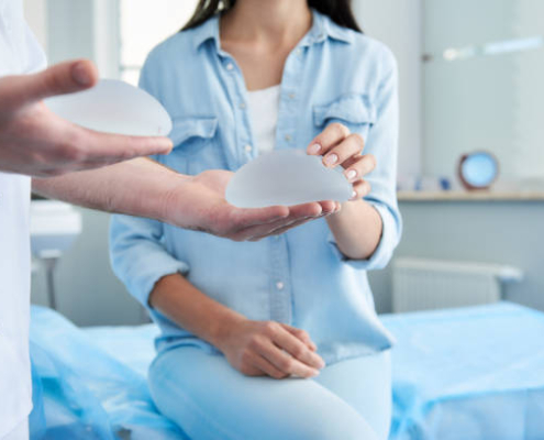 ¿Cómo saber si un implante mamario es seguro?
